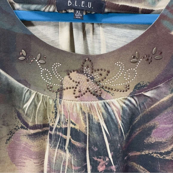 B.L.E.U. USA XL Elegant Floral Gold Stud Stretchy Women's Top Long Sleeve Shirt - Picture 6 of 15